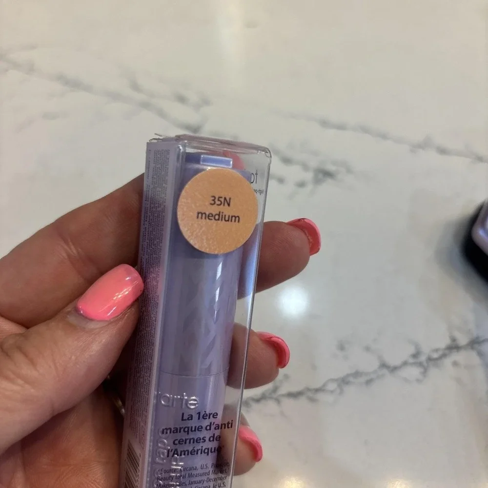 Tarte Shape Tape Blur Concealer 35N Medium-0.33 oz PLUS Blur Concealer Brush NIB
